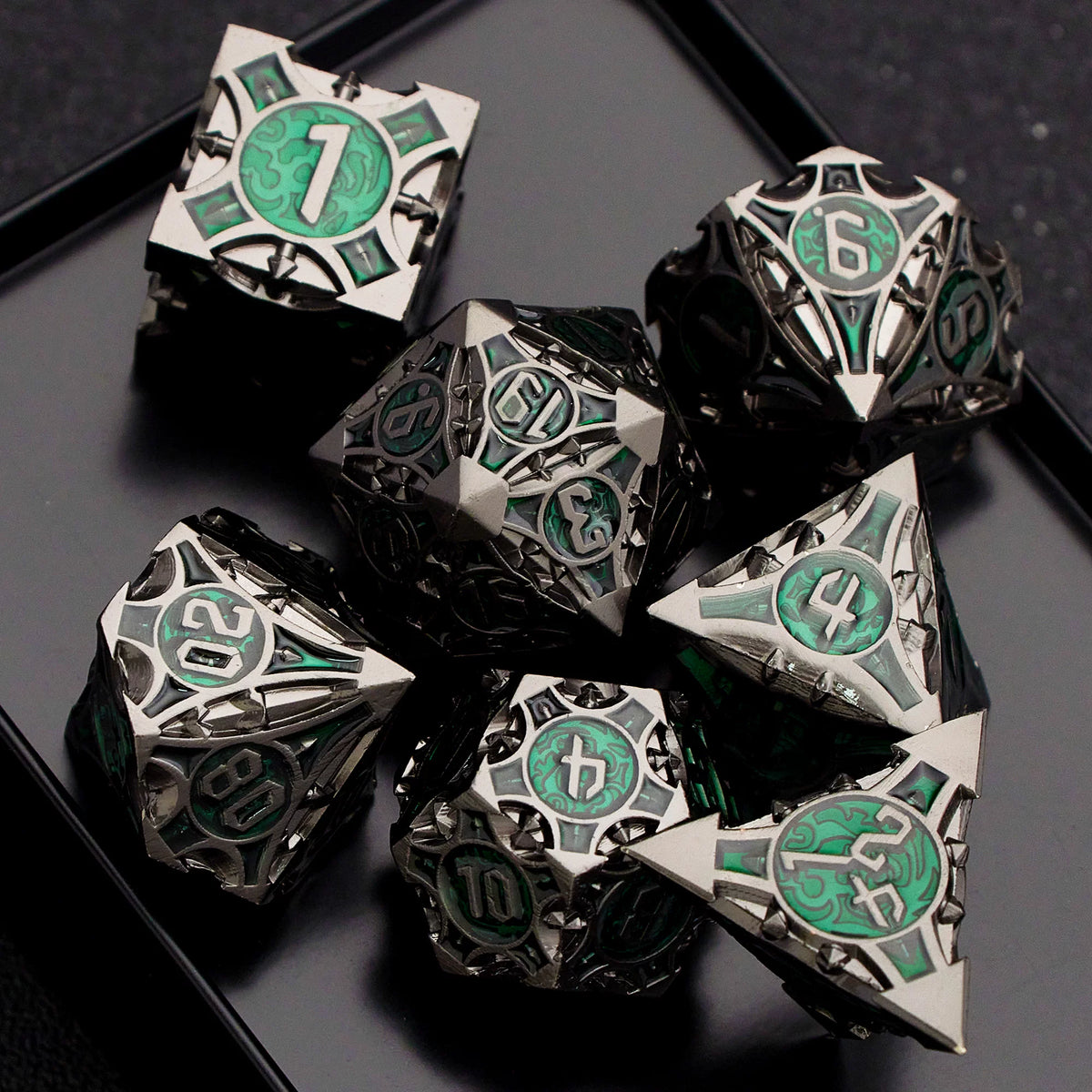Metal Polyhedral DND Dice Set for Tabletop RPG, Cthulhu & D&D Gaming, Heavy Duty Zinc Alloy Dice with Storage Case