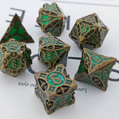 Solid Metal Sharp Edge RPG Dice Set Dragon Scale Polyhedral Gaming Dice for DND COC Warhammer Tabletop Games Collectible Gift