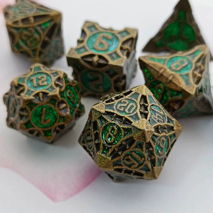 Solid Metal Sharp Edge RPG Dice Set Dragon Scale Polyhedral Gaming Dice for DND COC Warhammer Tabletop Games Collectible Gift