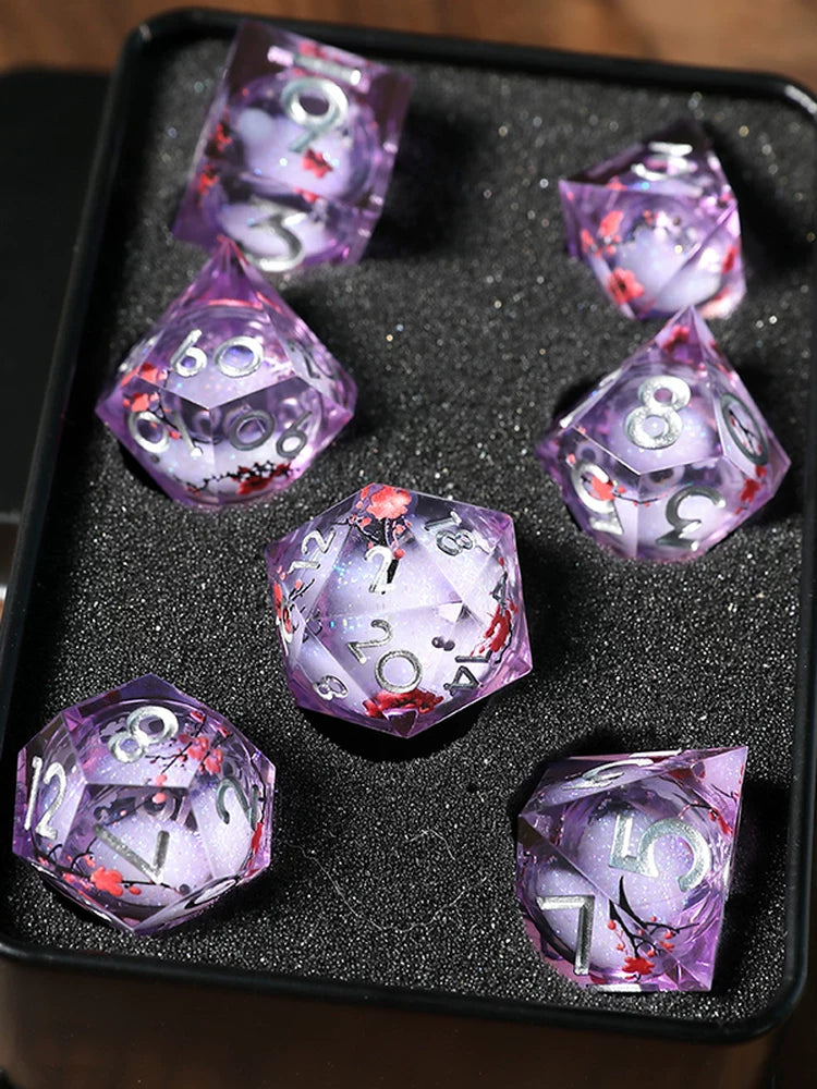 Liquid Core Resin Polyhedral Dice Set, 7-Piece DND D20 Moving Quicksand Dice for Tabletop RPG