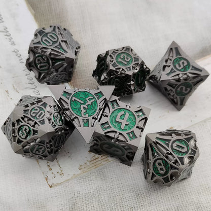 Solid Metal Sharp Edge RPG Dice Set Dragon Scale Polyhedral Gaming Dice for DND COC Warhammer Tabletop Games Collectible Gift