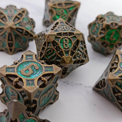 Solid Metal Sharp Edge RPG Dice Set Dragon Scale Polyhedral Gaming Dice for DND COC Warhammer Tabletop Games Collectible Gift