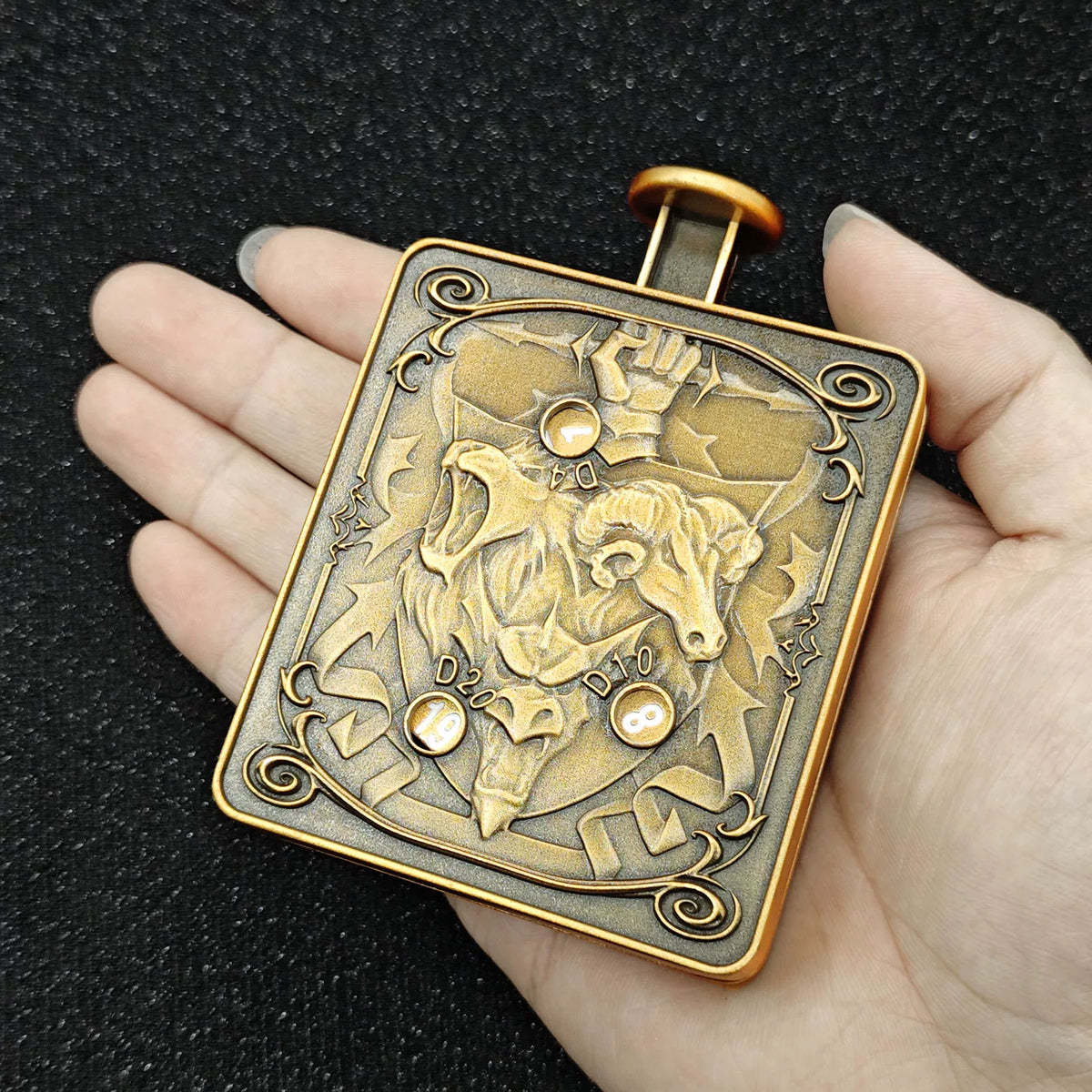 Novelty Cthulhu 3-Headed Monster Press Spinner Metal Dice, 7-in-1 Gyro Roulette D20 Polyhedral Dice for COC DND RPG Tabletop Board Game