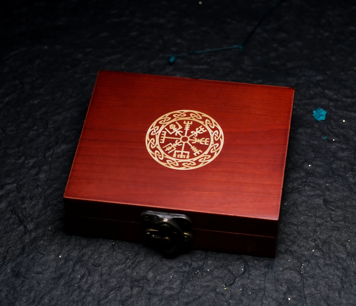 Vintage Solid Wood Dice Box Portable Polyhedral Dice Storage Case for D&D Tabletop RPG Games