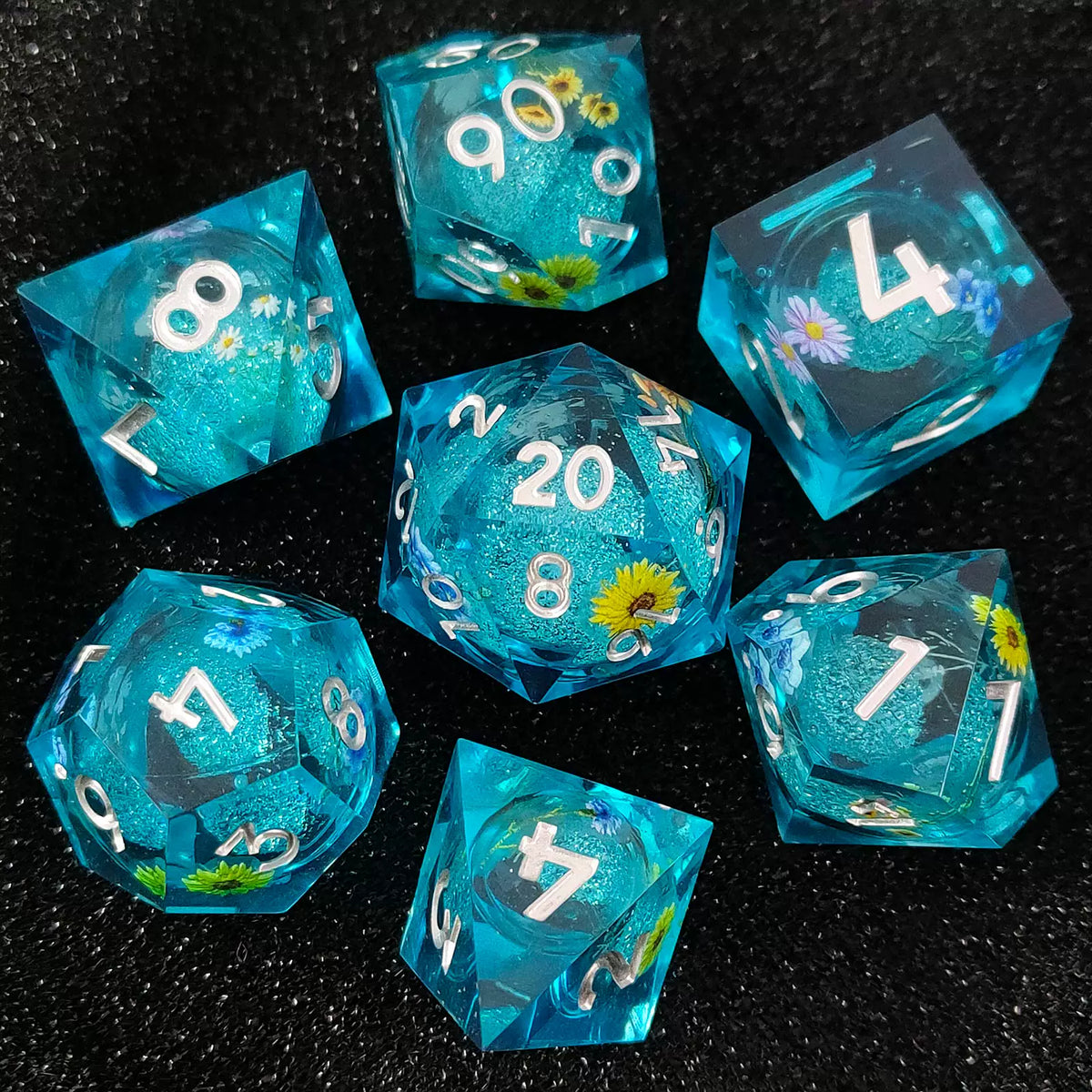 Floating Dragon Eye Polyhedral Dice Set Liquid Core RPG Dice for DND COC Tabletop Games