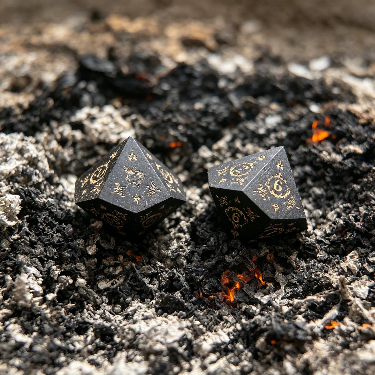 Natural Rosewood Polyhedral DND Dice Set, 7-Piece Wooden RPG Gaming Dice for Dungeons and Dragons, COC, Tabletop Fantasy Games
