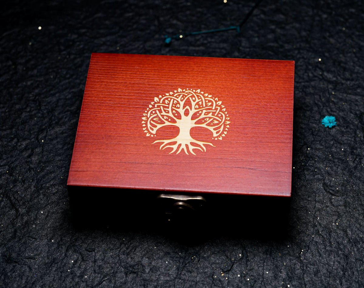 Vintage Solid Wood Dice Box Portable Polyhedral Dice Storage Case for D&D Tabletop RPG Games